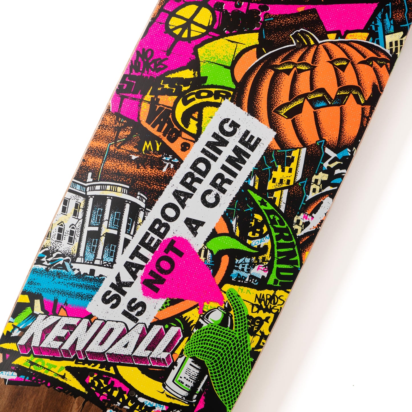 Santa Cruz - Kendall Street Art Collage VX Deck 9.00" x 32.00"